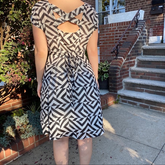 NWT Black & White Striped Dress - Picture 2 of 12